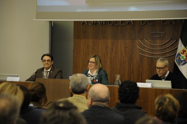 Intervinieron José María Vergeles, Blanca Martín y Santiago Pérez