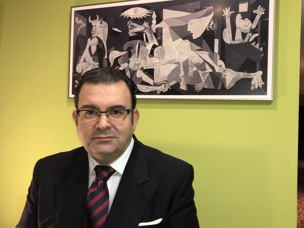 Vicente Caballero Pajares es especialista en Medicina Familiar y Comunitaria