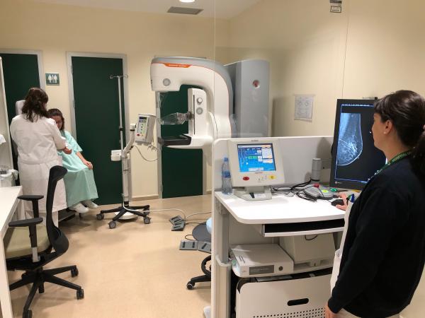El mamógrafo digital de doble energía se ha instalado gracias al concurso de equipamiento del nuevo Hospital Universitario