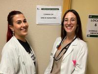 Equipo mdico de oncogeriatra: enfermera Jara Escribano Latorre y doctora Alejandra Cespedes Diego.